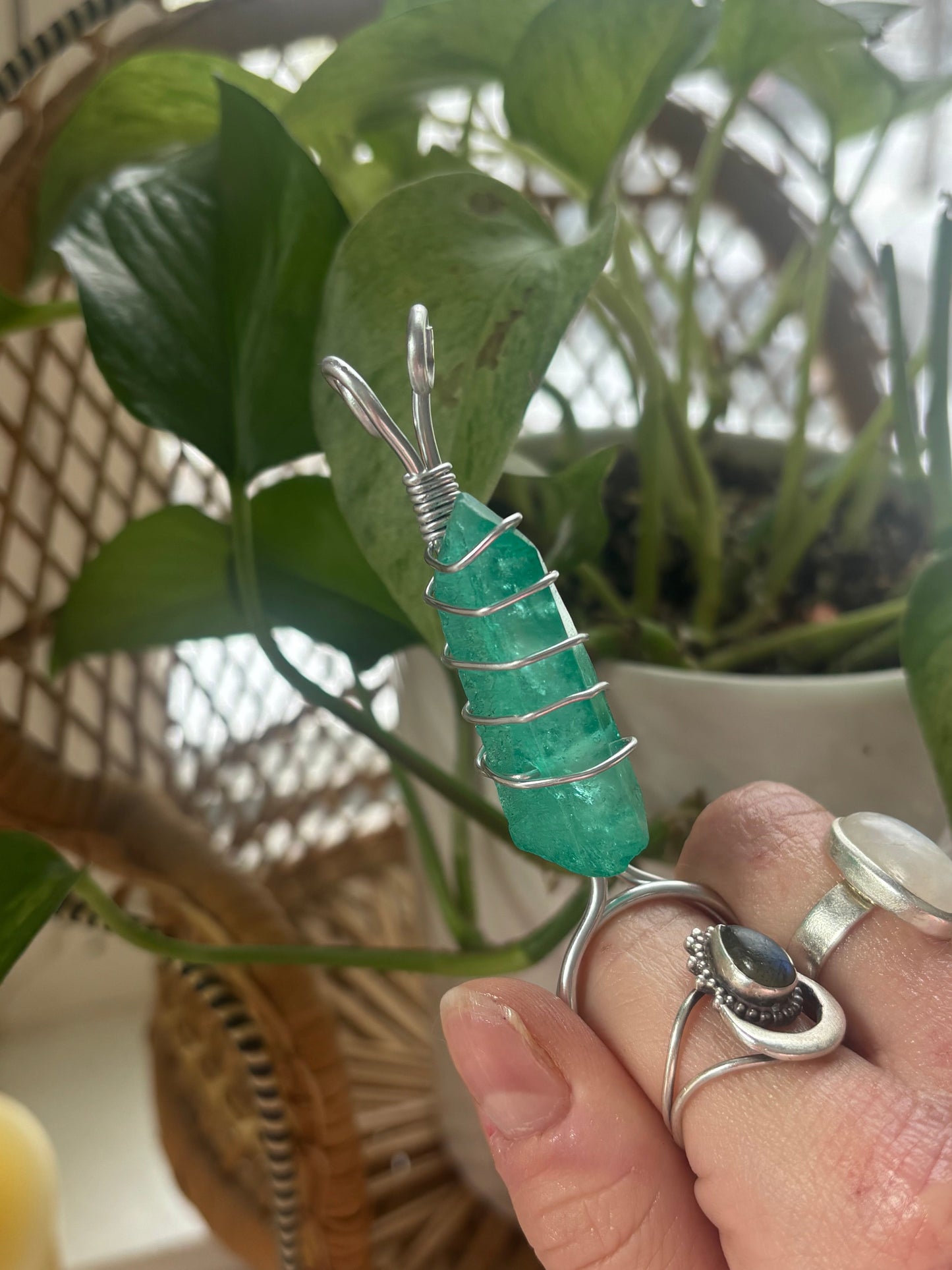(Dyed) Green Quartz J Holder